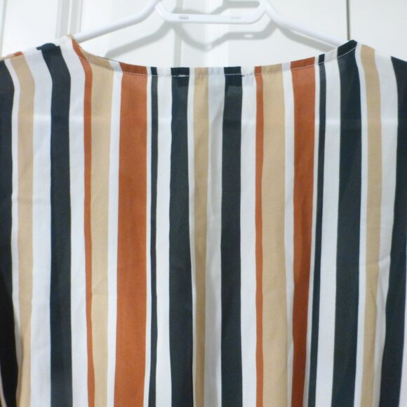 FOREVER 21 striped v-neck chiffon cropped long sleeve blouse - Picture 9 of 10